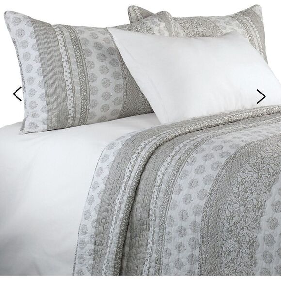 Antik
Samiha 3-Piece Quilt Set. NEW - Picture 1 of 2